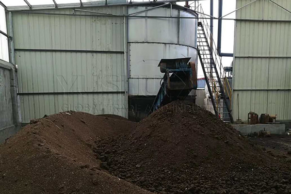 engrais de compost produit par un fermenteur en cuve