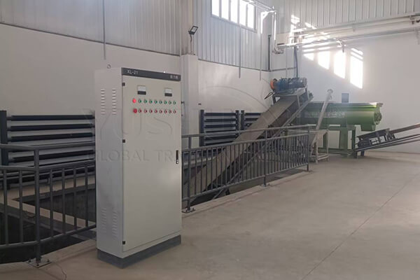 Conteneur PLC pour système automatique d'engrais organique
