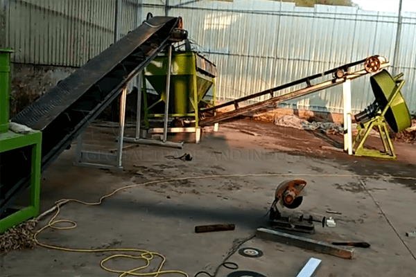 Installation d'une ligne de granulation d'engrais à plateau